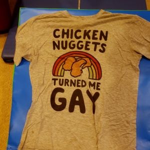 XXL hilarious Chicken Nuggets turned me Gay t-shirt in great condition